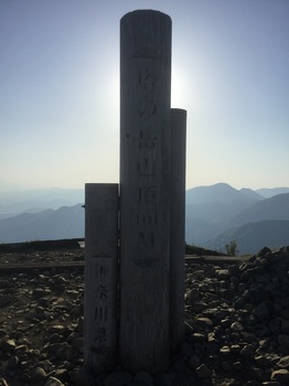 塔の岳山頂.JPG